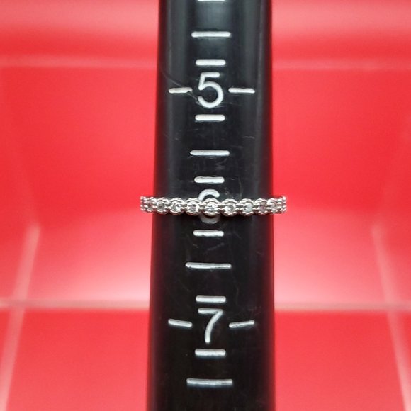 Size 6 925 Sterling Silver Simple Cute CZ Gemstones Ring - Picture 5 of 7